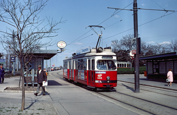 E1 4828 - Friedrich Engels Platz - 18-04-1984