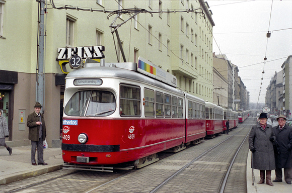 E1 4809+c2 1072 - Untere Augartenstraße - 13-02-1987