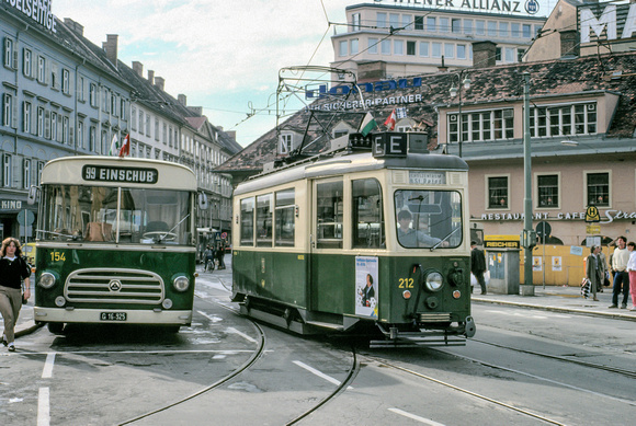 Bus 154-212-Jakominiplatz-05101984-SL E6-AL 99-M Heussler (2)